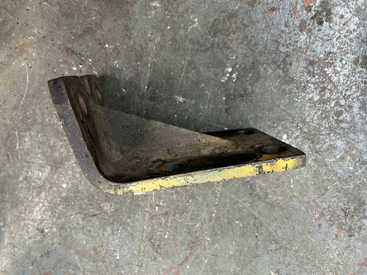 Peterbilt Passenger's Side Rear Engine Support Mount 05-18695R For Sale, 6-Bolt Hole Bracket Design