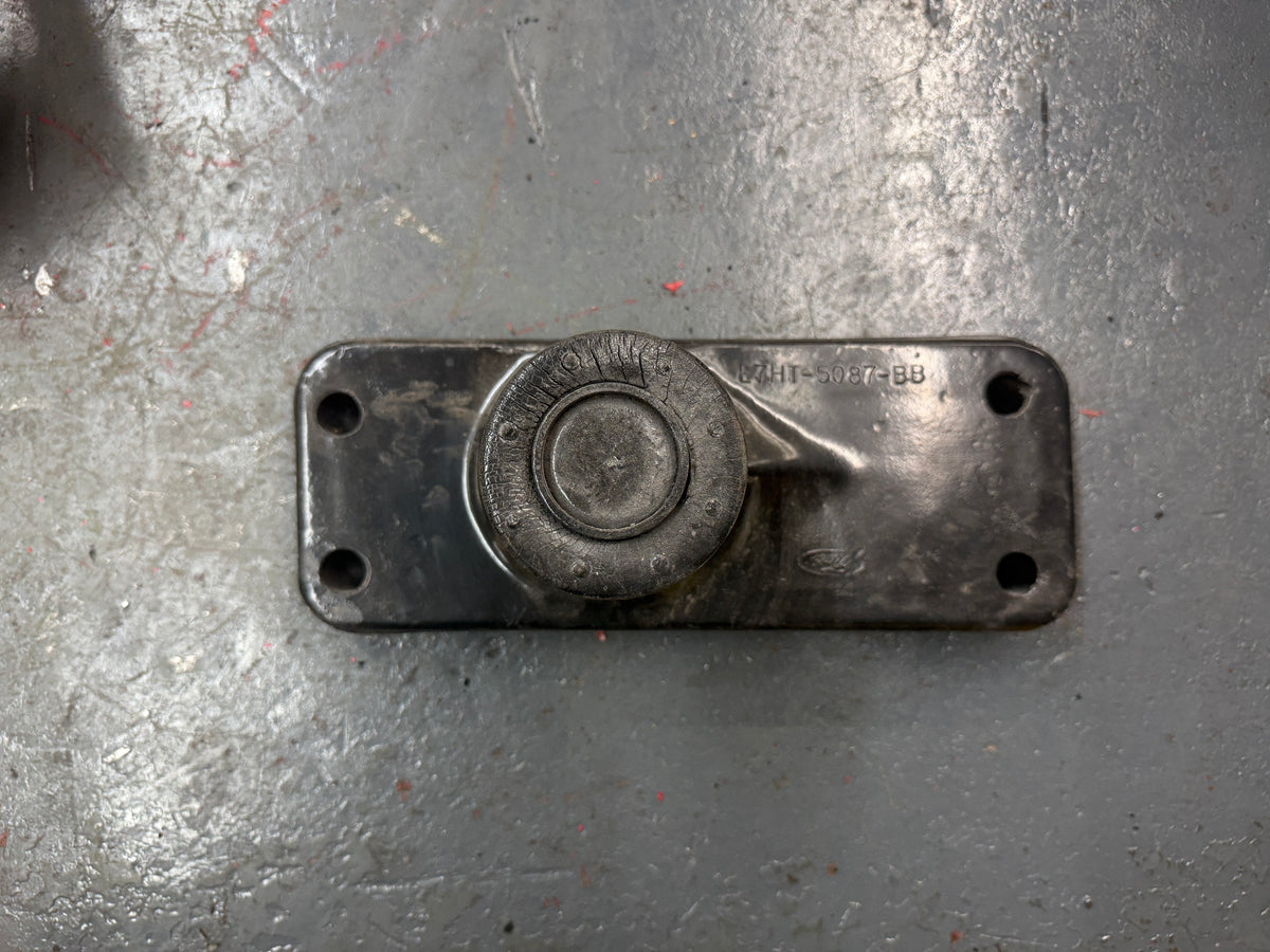 Ford E7HT5087BB Rear Engine Mounts For Sale
