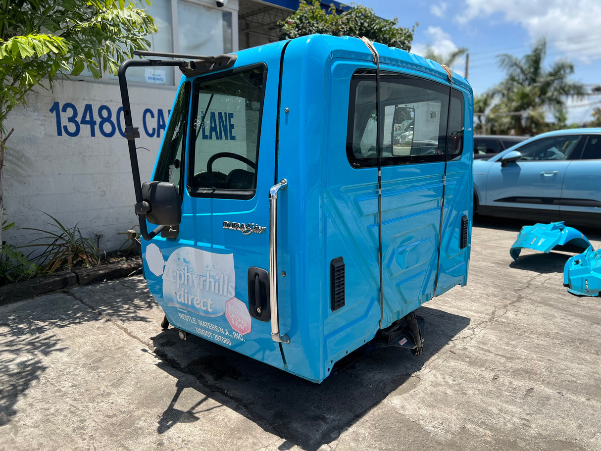 2009 International 4400 SBA CAB SET-BACK-AXLE