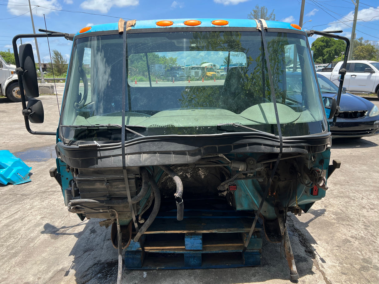 2009 International 4400 SBA CAB SET-BACK-AXLE