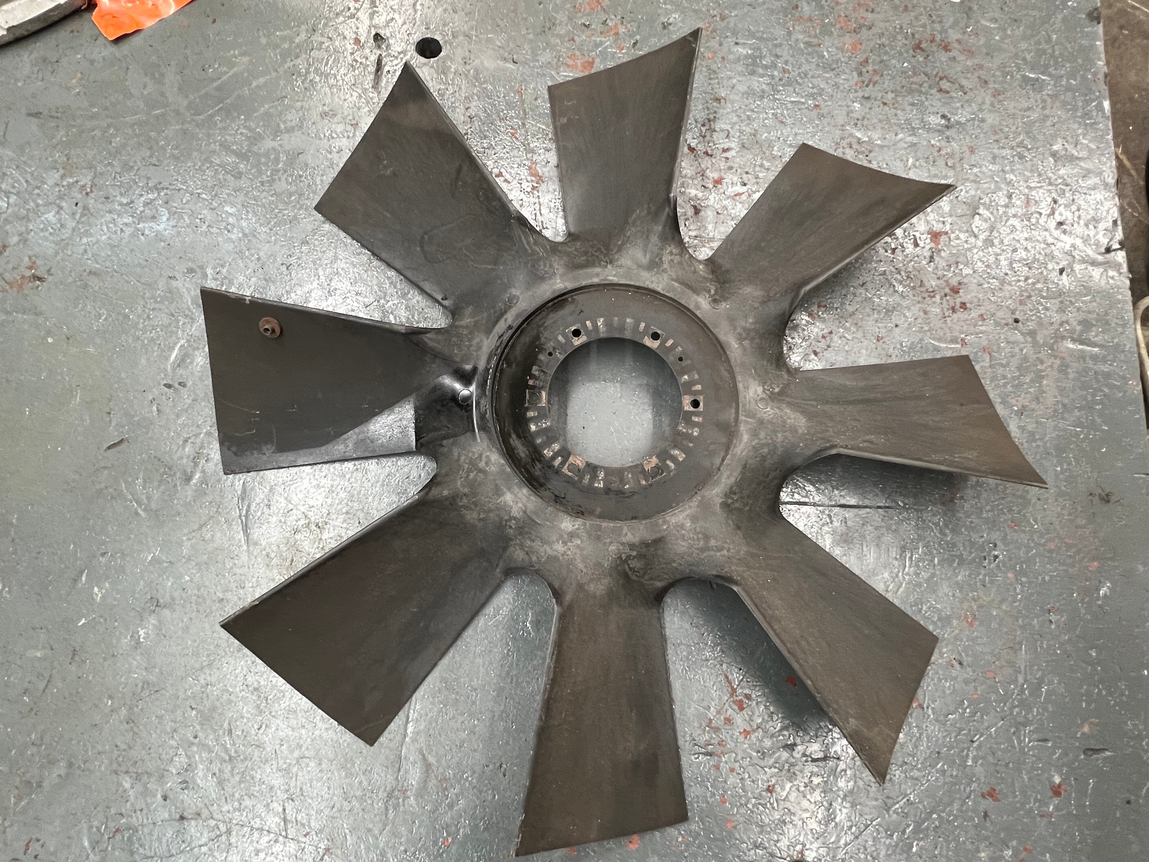 Cummins ISL9 Horton Fan Blade PA6-GF33, 30 Inches, 8 Blades – CA