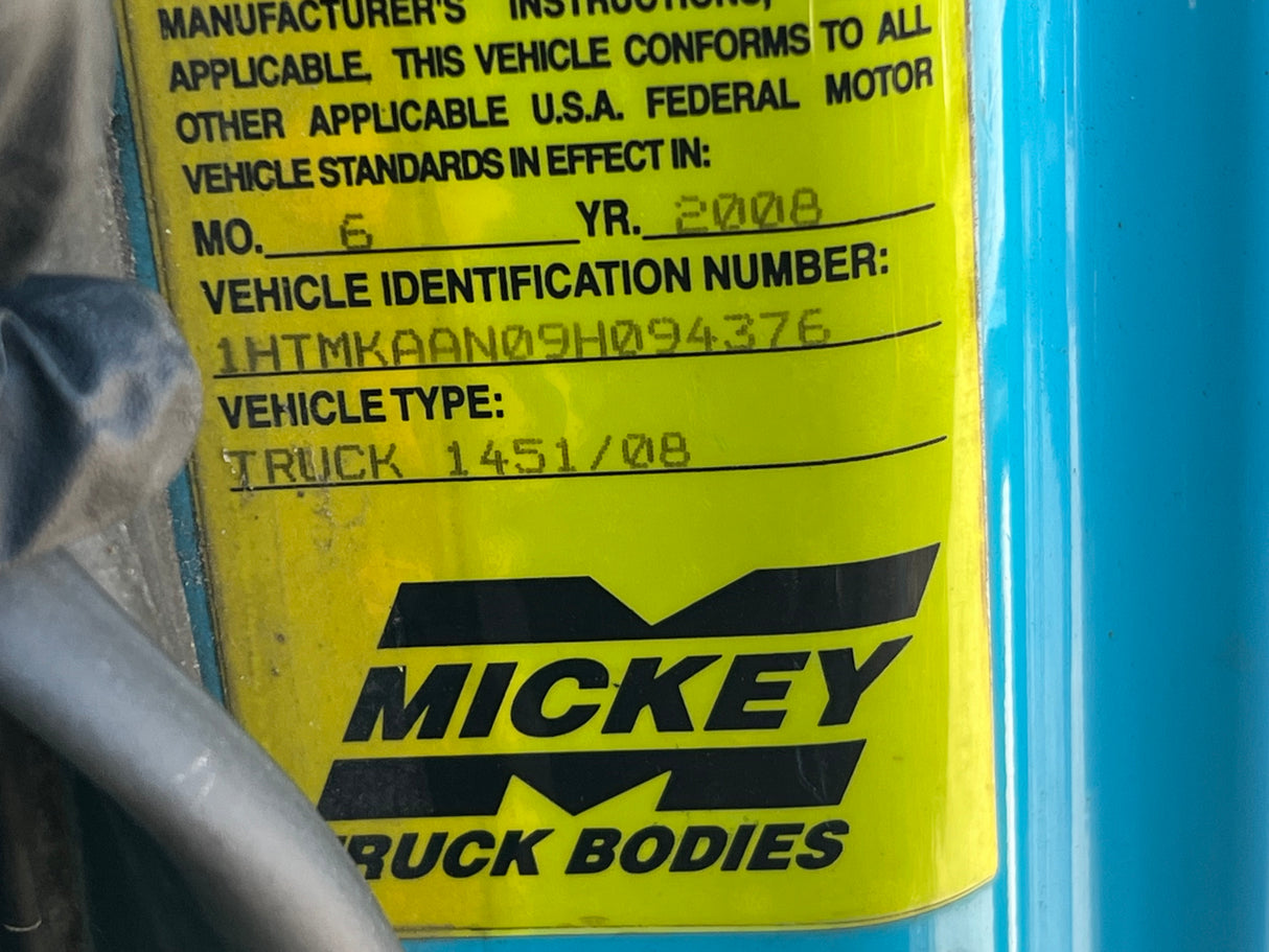 2009 International 4400 SBA CAB