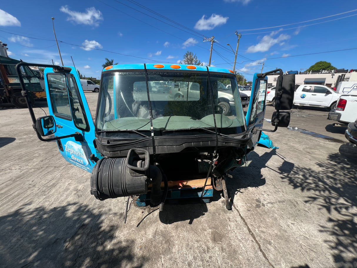 2009 International 4400 SBA CAB
