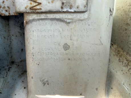 2004 International 4200 SBA - SET-BACK-AXLE Cab