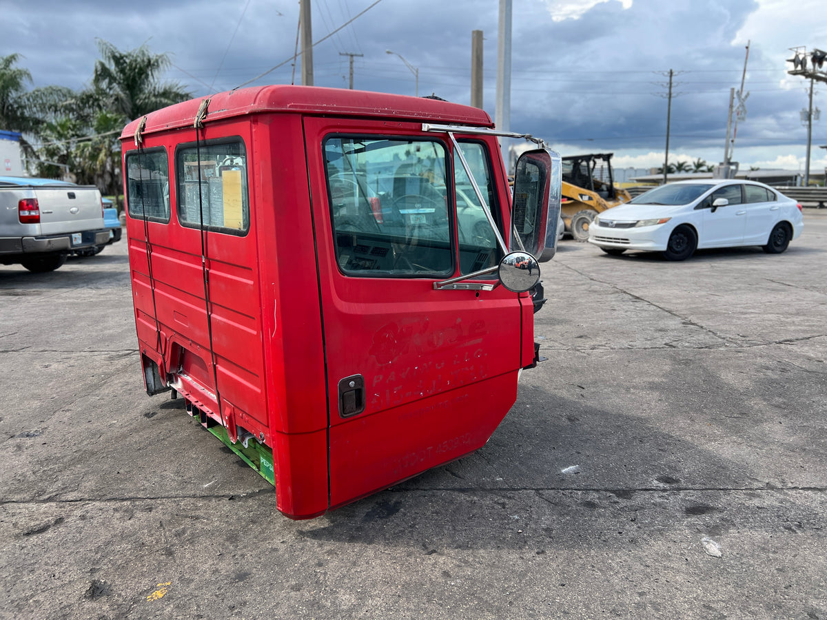 2002 Freightliner FL70 Conventional CAB Shell For Sale