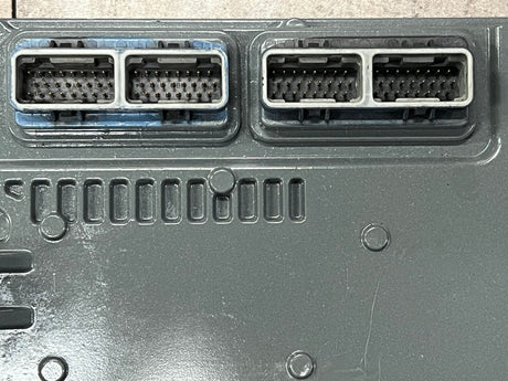 International DT466E ECM/ECU/PCU/PCM Part # 1839368C1. 1842443C97