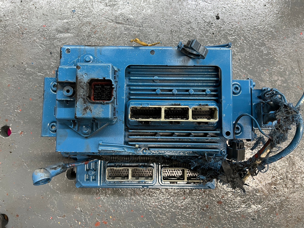 2006 International DT466E Engine Control Module (ECM) Part # 1874251C91, 1839368C2 For Sale