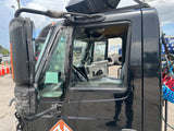 2005 International 8600 SBA Cab