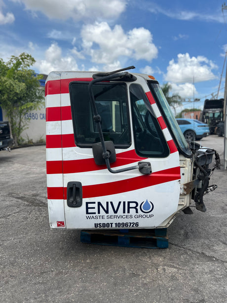 2007 International 7400 SFA Cab for Sale