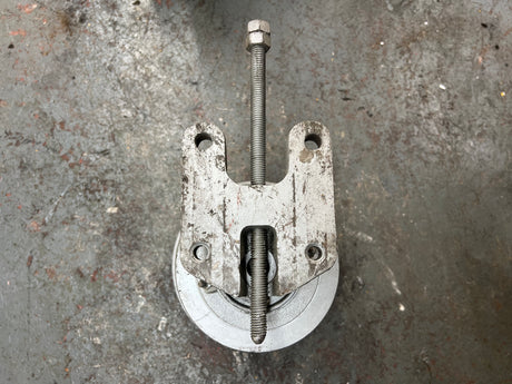 SCHWITZER Viscous Fan Clutch 660 Series P/N 189176, Mounting Base P/N 38513, Pulley P/N 87737
