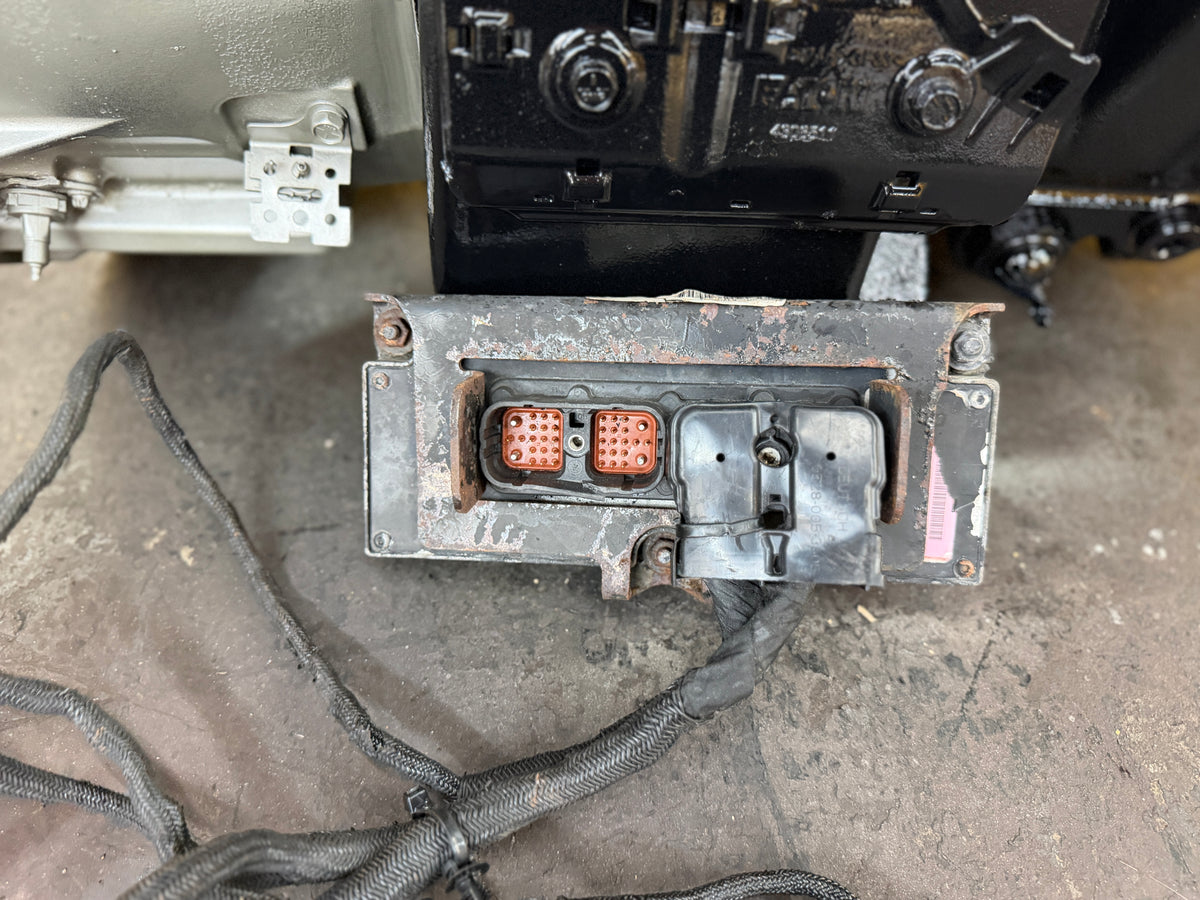 Eaton Fuller FAOM-15810S-EC3 Transmission For Sale