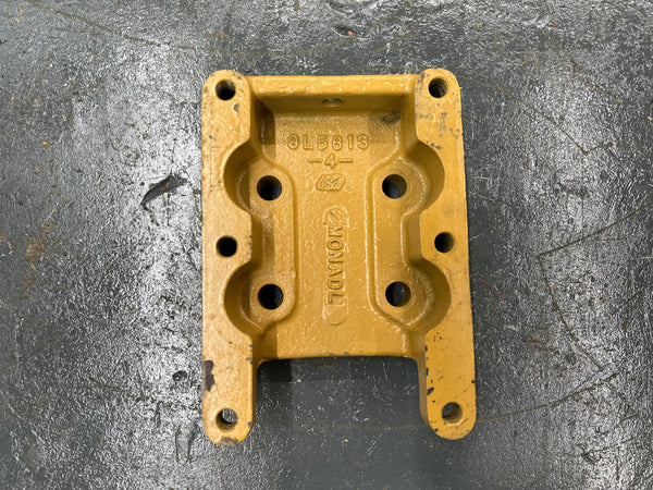 Caterpillar 3306 Fan Hub Adaptor 9L 5613 4