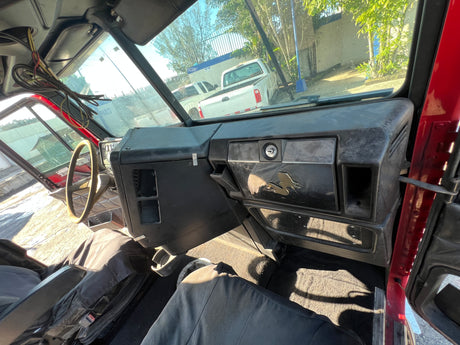 1999 Freightliner Classic XL CAB