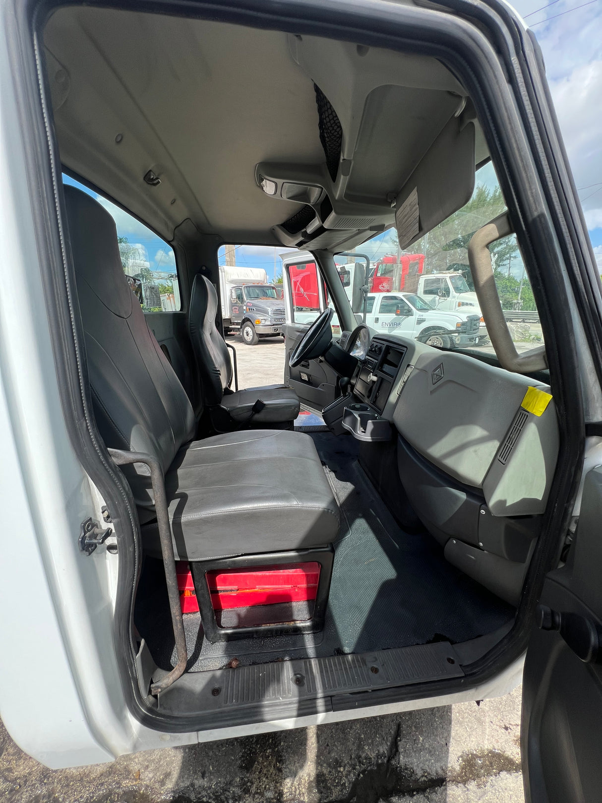 2013 International DuraStar 4300 CAB Shell