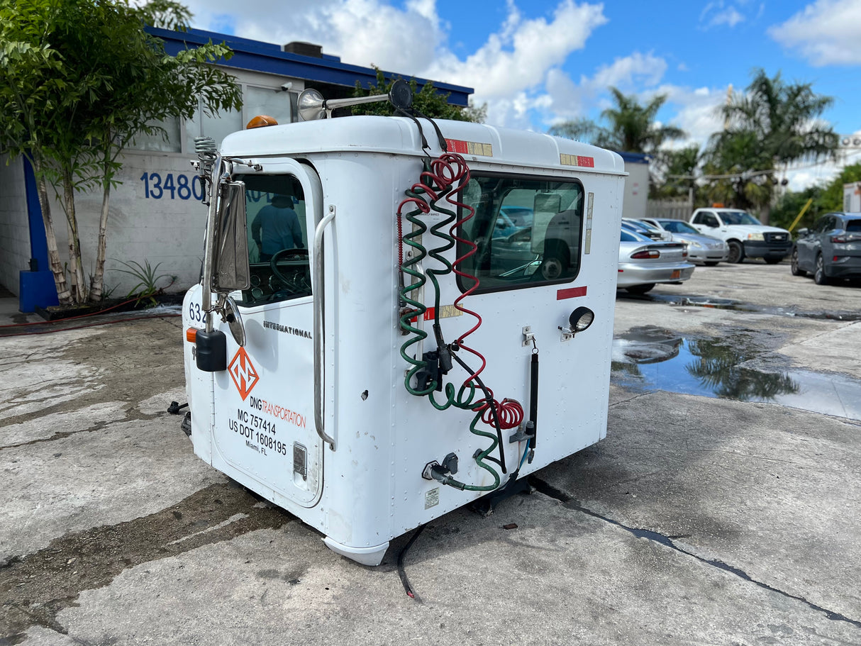 2005 International 9200i CAB Shell