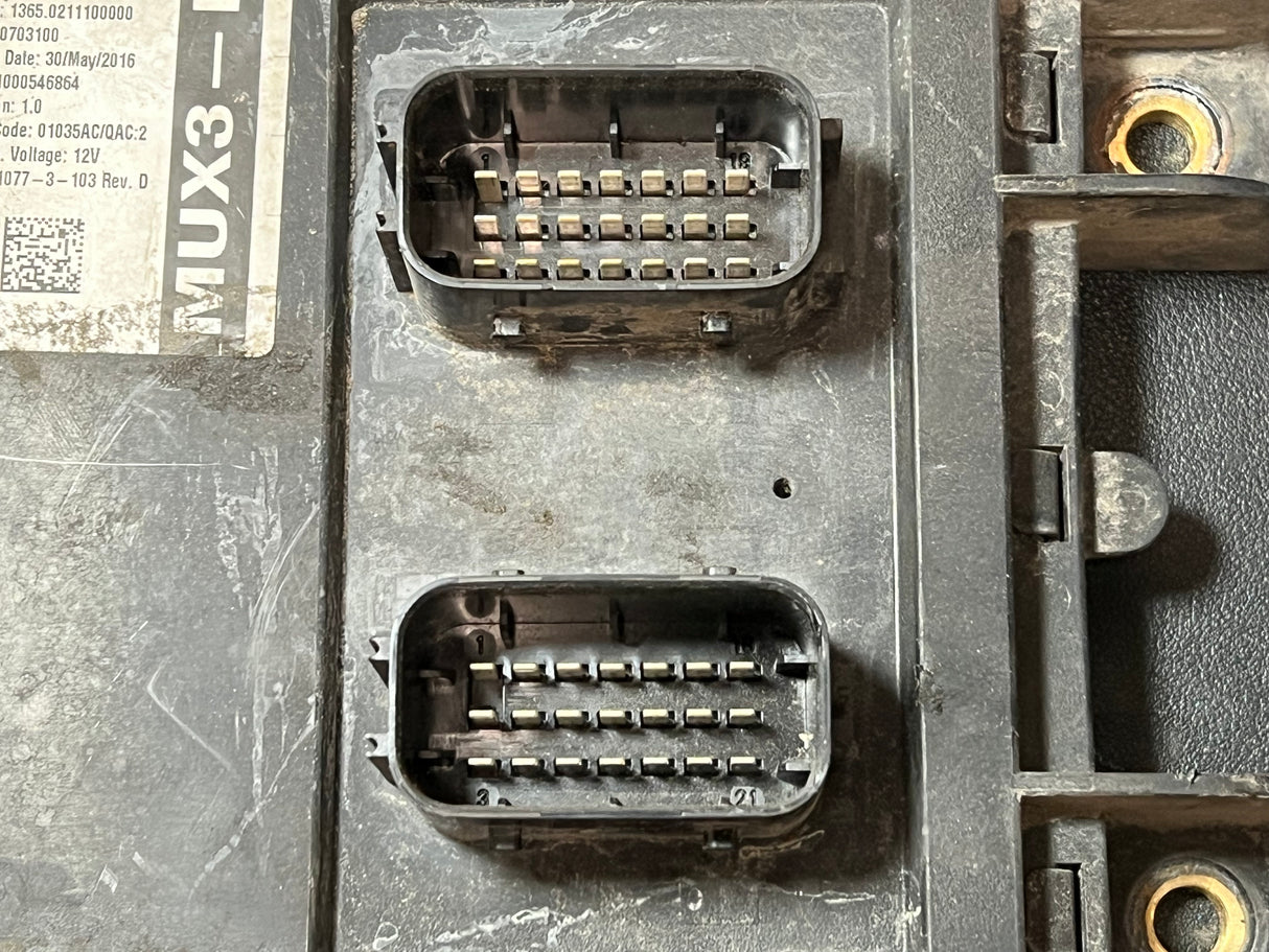 2016 Cummins ISX12 Chassis Control Module Q21-1077-3-103 REV. D