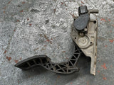 2006 Volvo Accelerator Pedal 133667