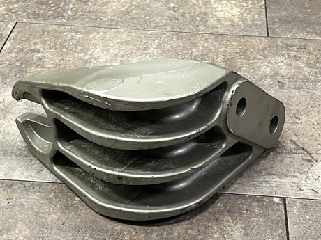 Freightliner Coronado Radiator Mounting Bracket 05-27000-000