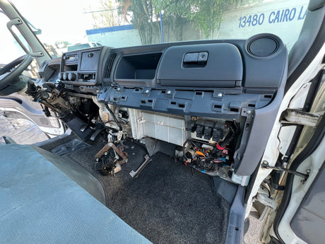 2012 Mitsubishi FEC72S CAB Shell