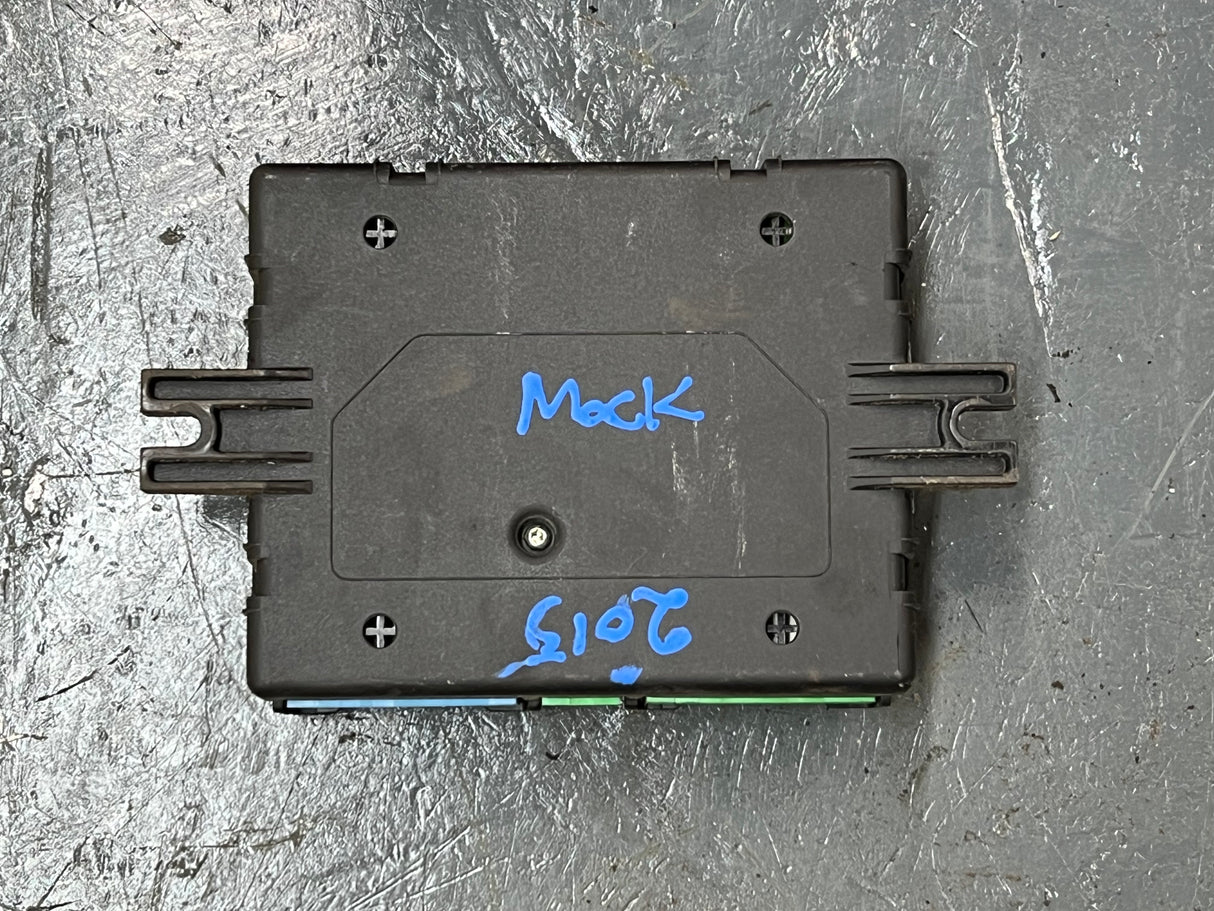 Mack Cab Control Module (VECU) Part # 21720495-P03, Romania Part # 37157