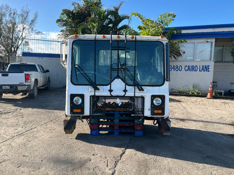 1999 Mack MR690S Forward Low CAB Shell