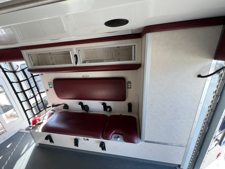 2003 FORD E450 SUPER DUTY Full-Size Van Ambulance/Truck