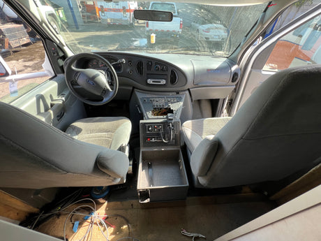 2003 FORD E450 SUPER DUTY Full-Size Van Ambulance/Truck