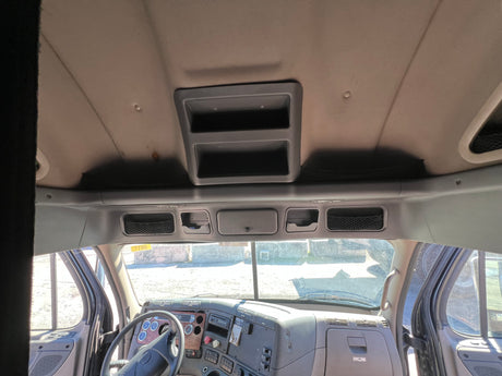 2013 Freightliner Cascadia 125 Conventional Sleeper Cab