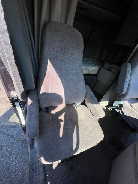 2013 Freightliner Cascadia 125 Conventional Sleeper Cab