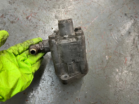 International DT466E Steering Pump LUK Part # 2107611, OEM Part # 2005337C91