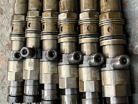 2013 Detroit DD13 BOSCH 0150 Fuel Injector A4710700387