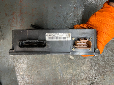 International Body Control Module (BCM) Part # 3581728C3, Pollak # 32327