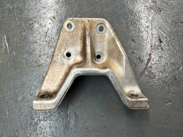 Ford L-Series Rear Left Engine Mount Part # F6HT-6A070-BA For Sale