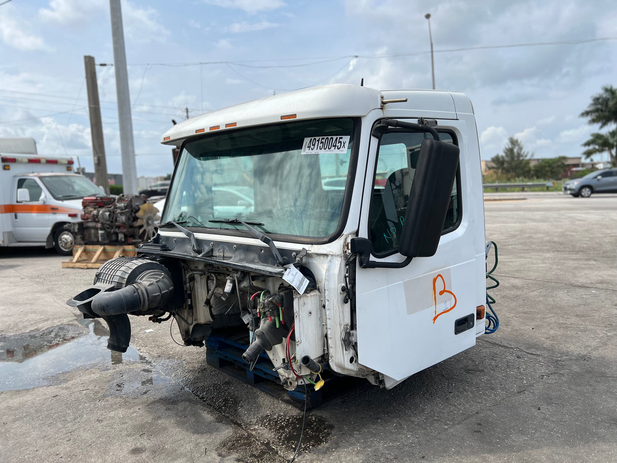 2007 Volvo VNL Conventional New Generation CAB Shell For Sale