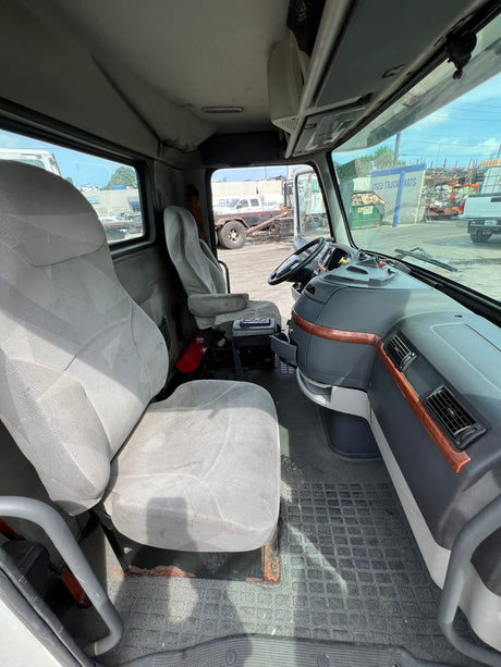 2007 Volvo VNL Conventional New Generation CAB Shell For Sale