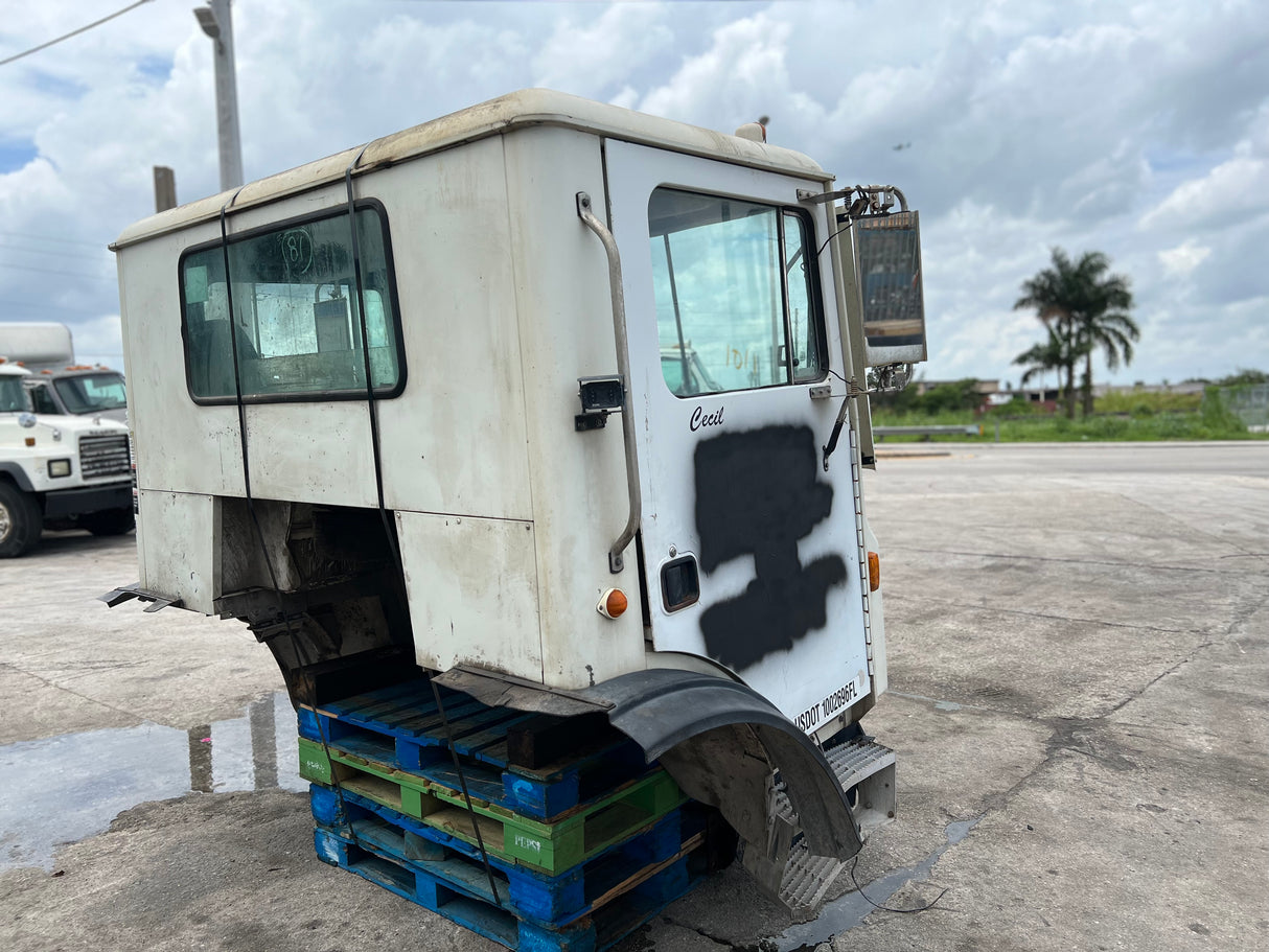 2016 MACK MRU613 Low CAB Forward (LCF) Shell For Sale, 600 Series