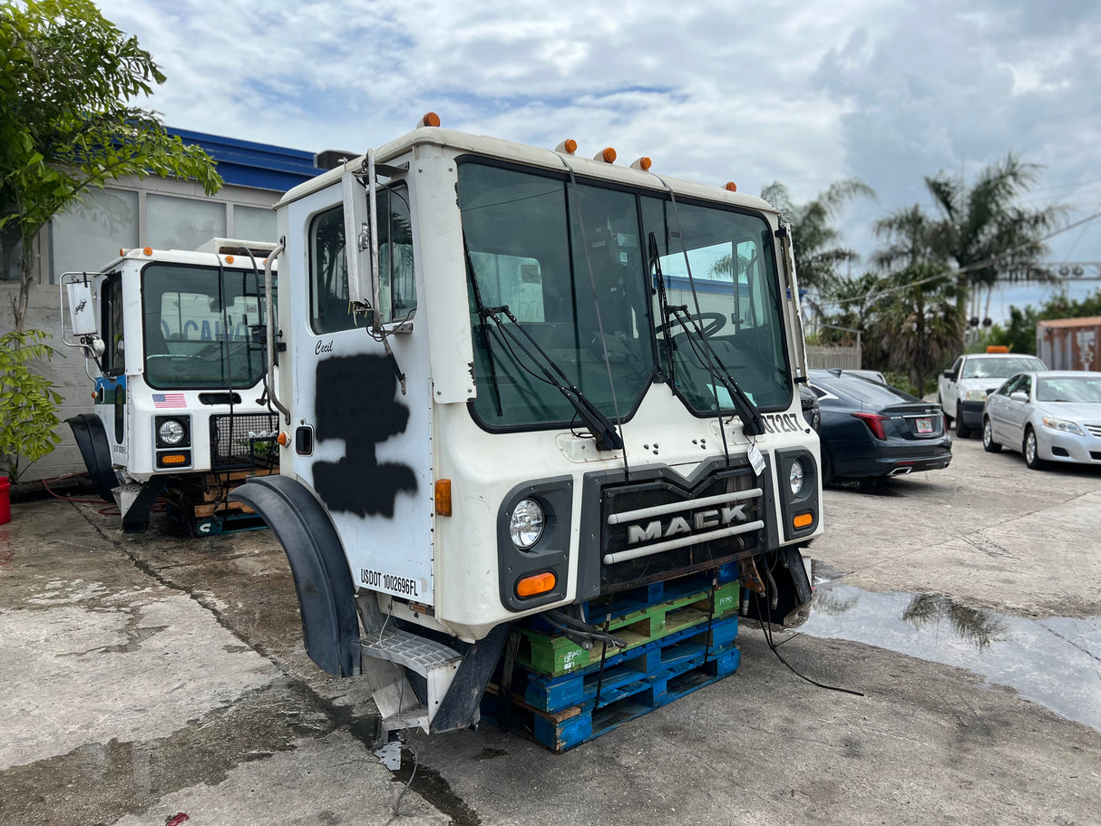 2016 MACK MRU613 Low CAB Forward (LCF) Shell For Sale, 600 Series