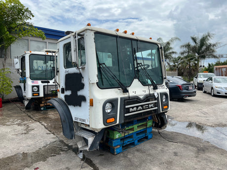 2016 MACK MRU613 Low CAB Forward (LCF) Shell For Sale, 600 Series