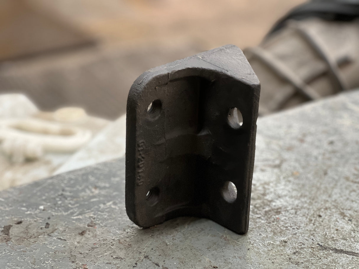 Caterpillar 3406 Rear Engine Mount Part # 01-20140 For Sale