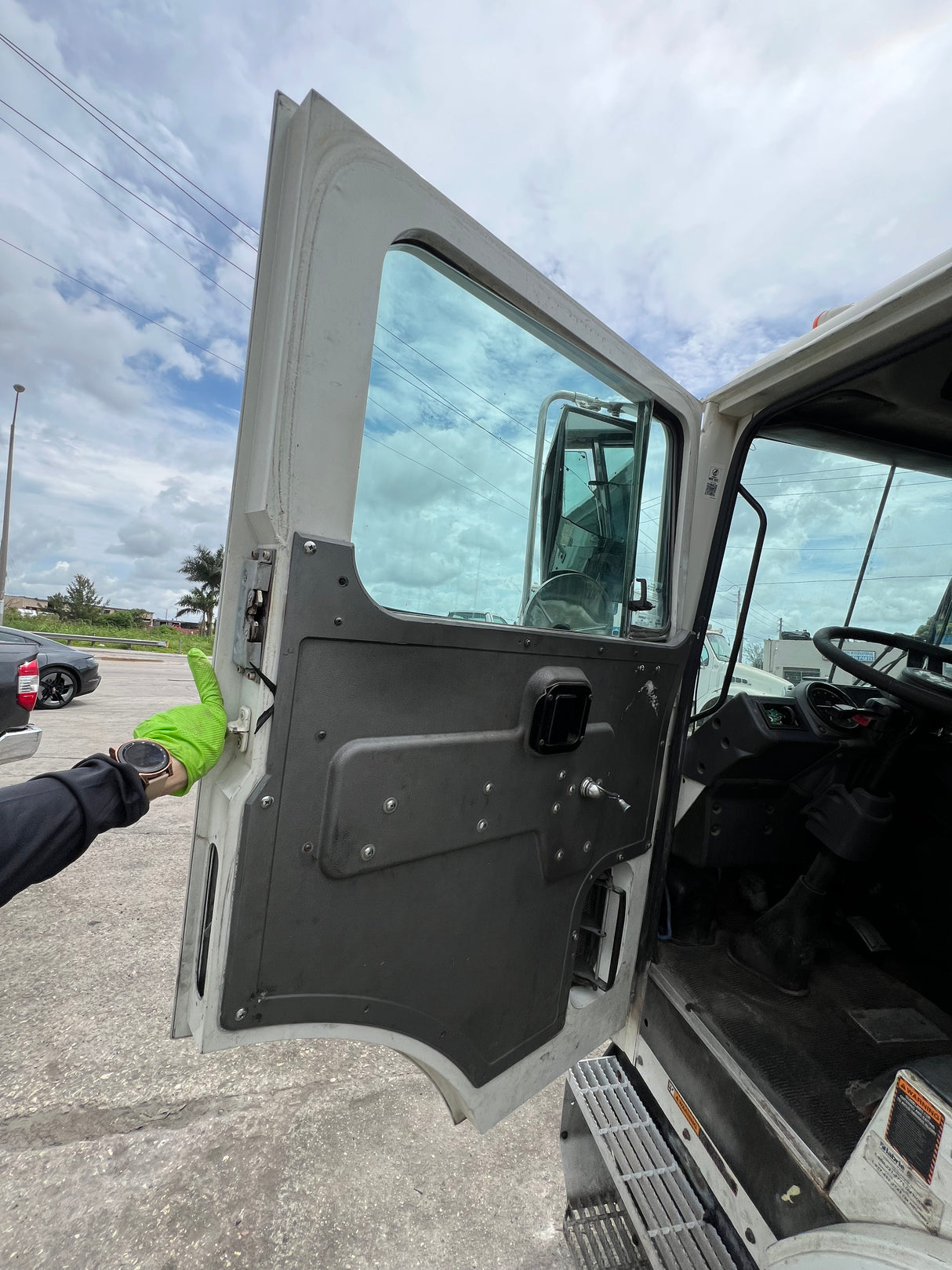 2016 MACK MRU613 Low CAB Forward (LCF) Shell For Sale, 600 Series