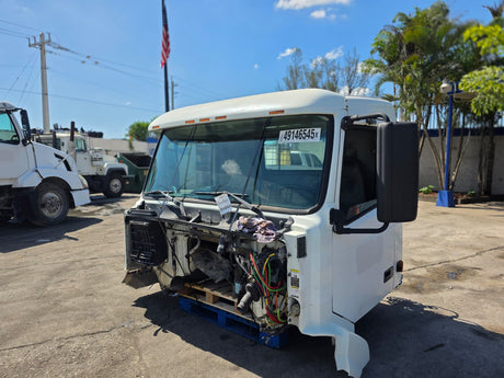 2006 VOLVO VNL CONVENTIONAL NEW GENERATION CAB FOR SALE