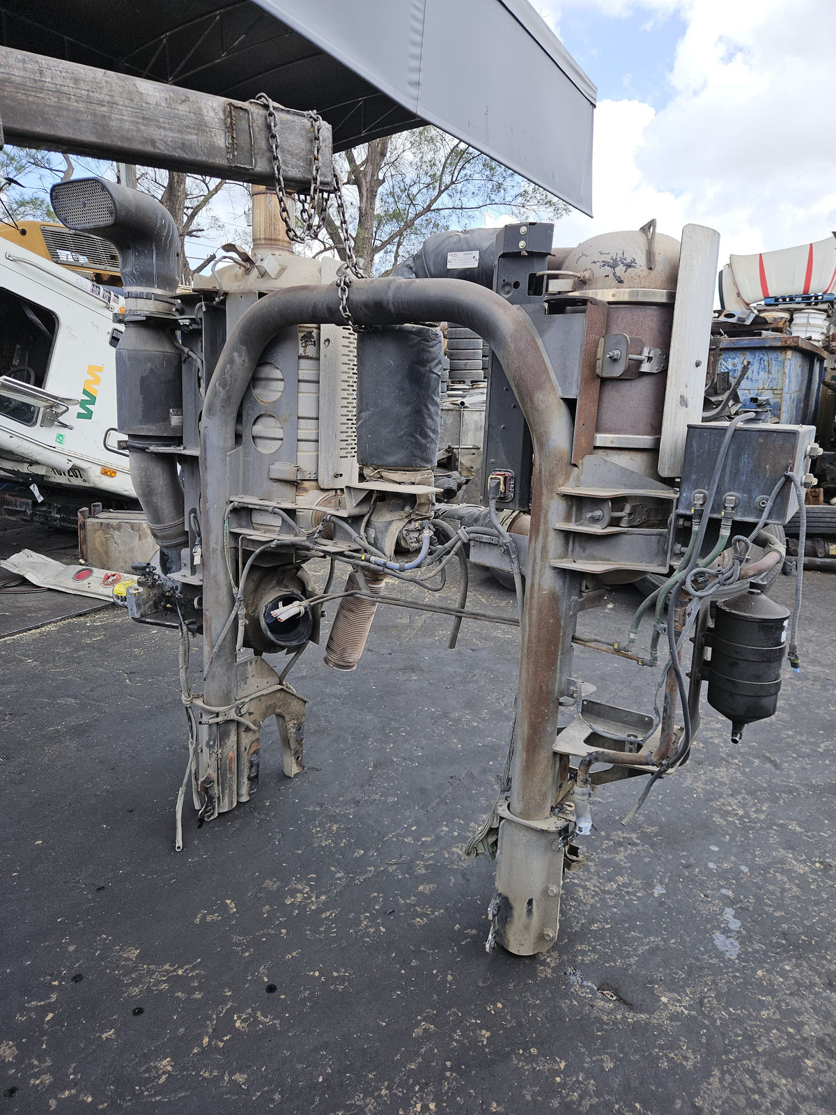 2016 Mack MRU613 After-Treatment and Air Cleaner Assembly
